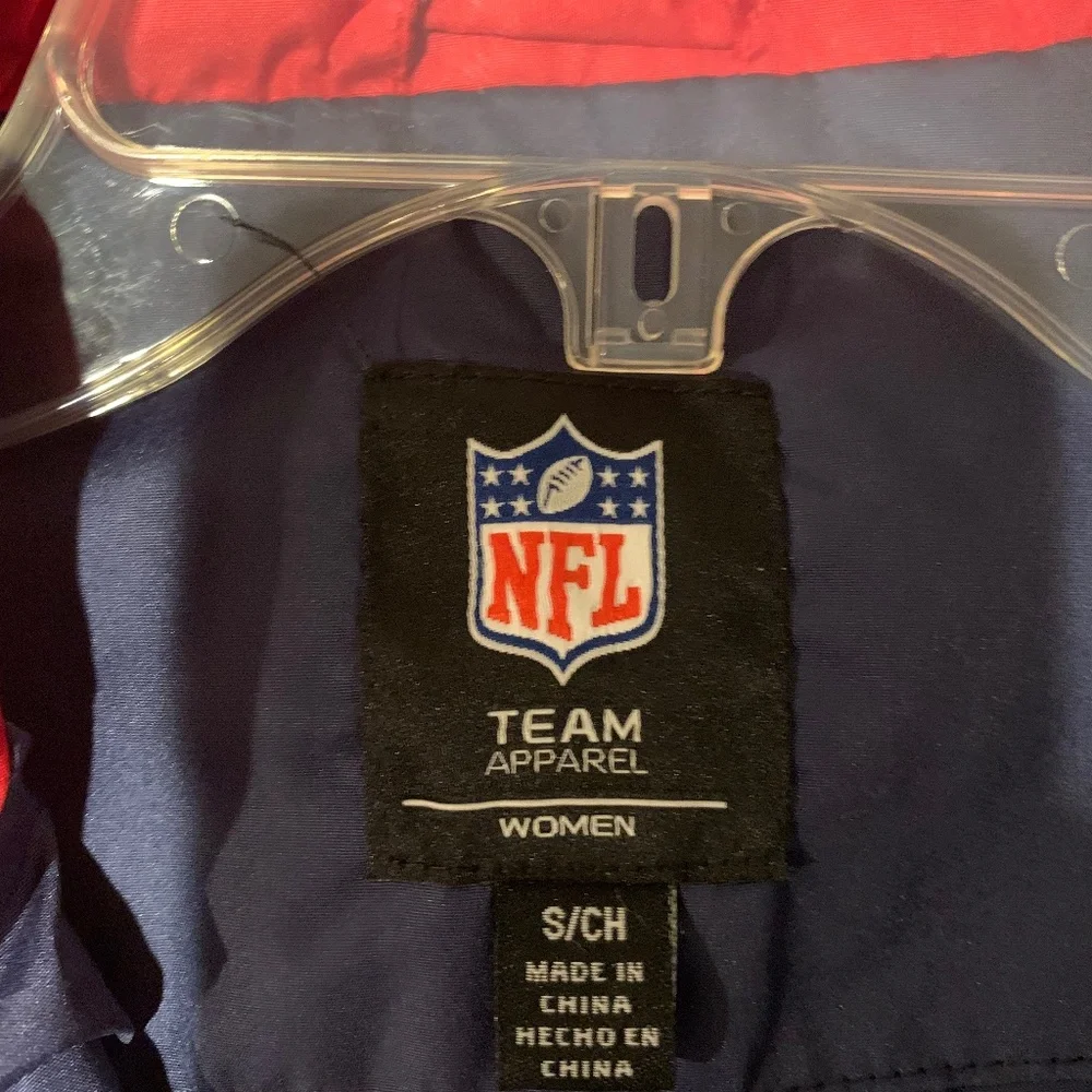NFL Team Apparel New England Patriots Navy Blue/White/Red Lined Vest sz S/CH